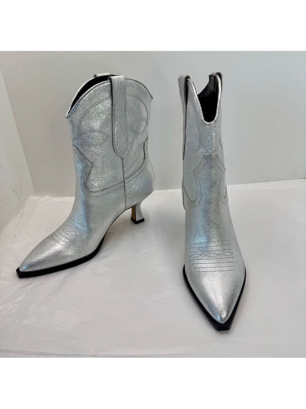 Dolce Vita Angel Silver Cowboy Boots Women 7 Kitten Heels Cowgirl Western
